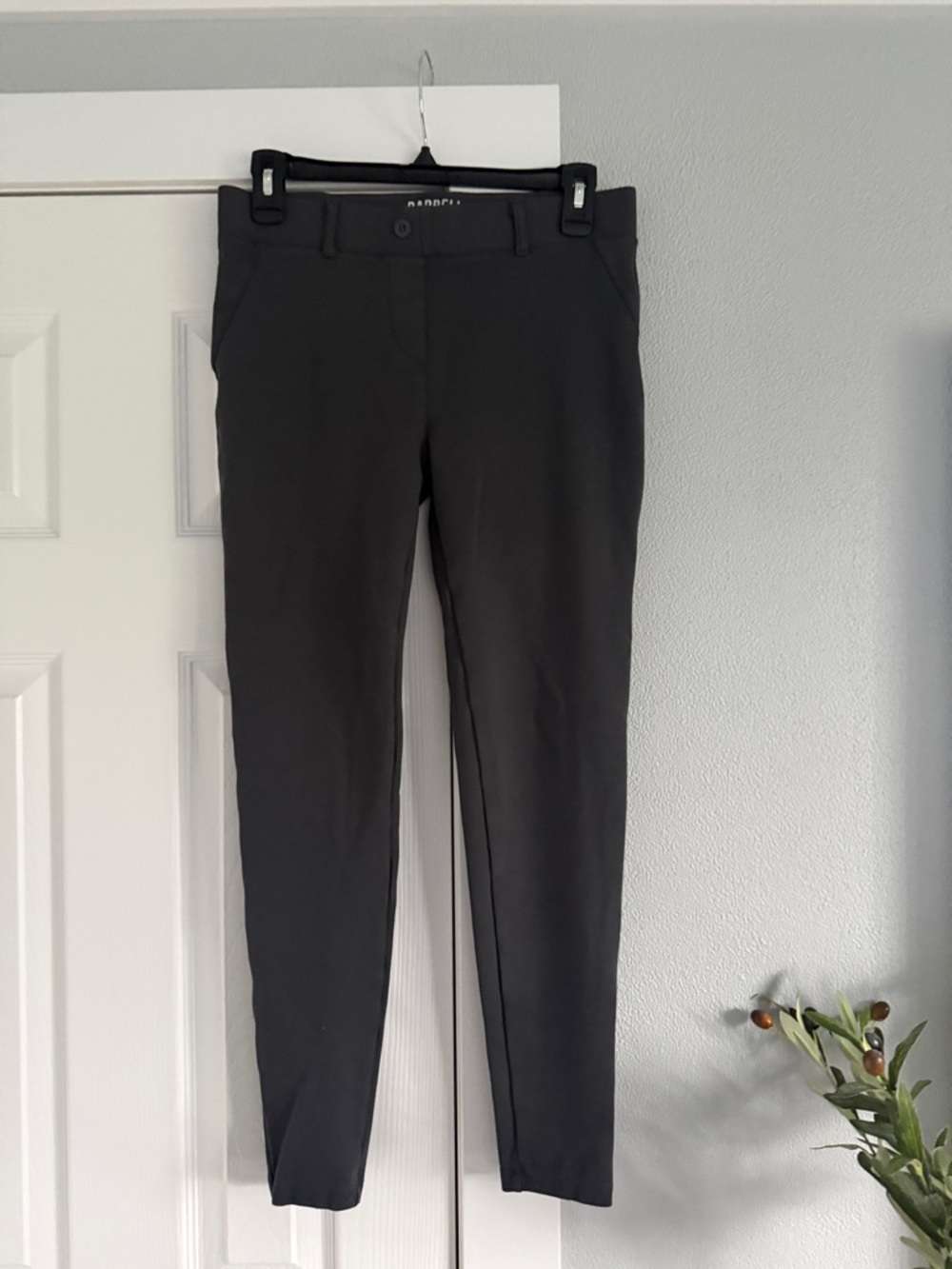 Barbell Women's Gray Leggings - Comfortable Everyday Stretch size M